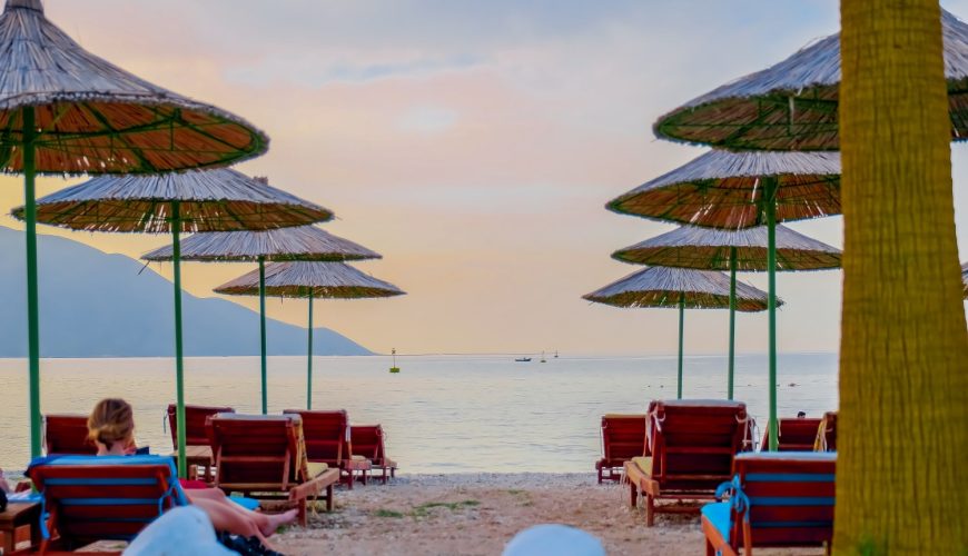 Tirana Resort është vendi ideal për t’u takuar dhe për të kaluar pushimet me familjen tuaj ne bregdetin e bukur te Vlores.